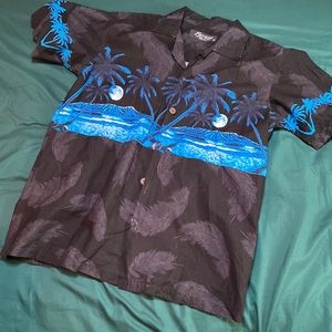 Vintage Dad Hawiian Blue Moon Feather Button Down
